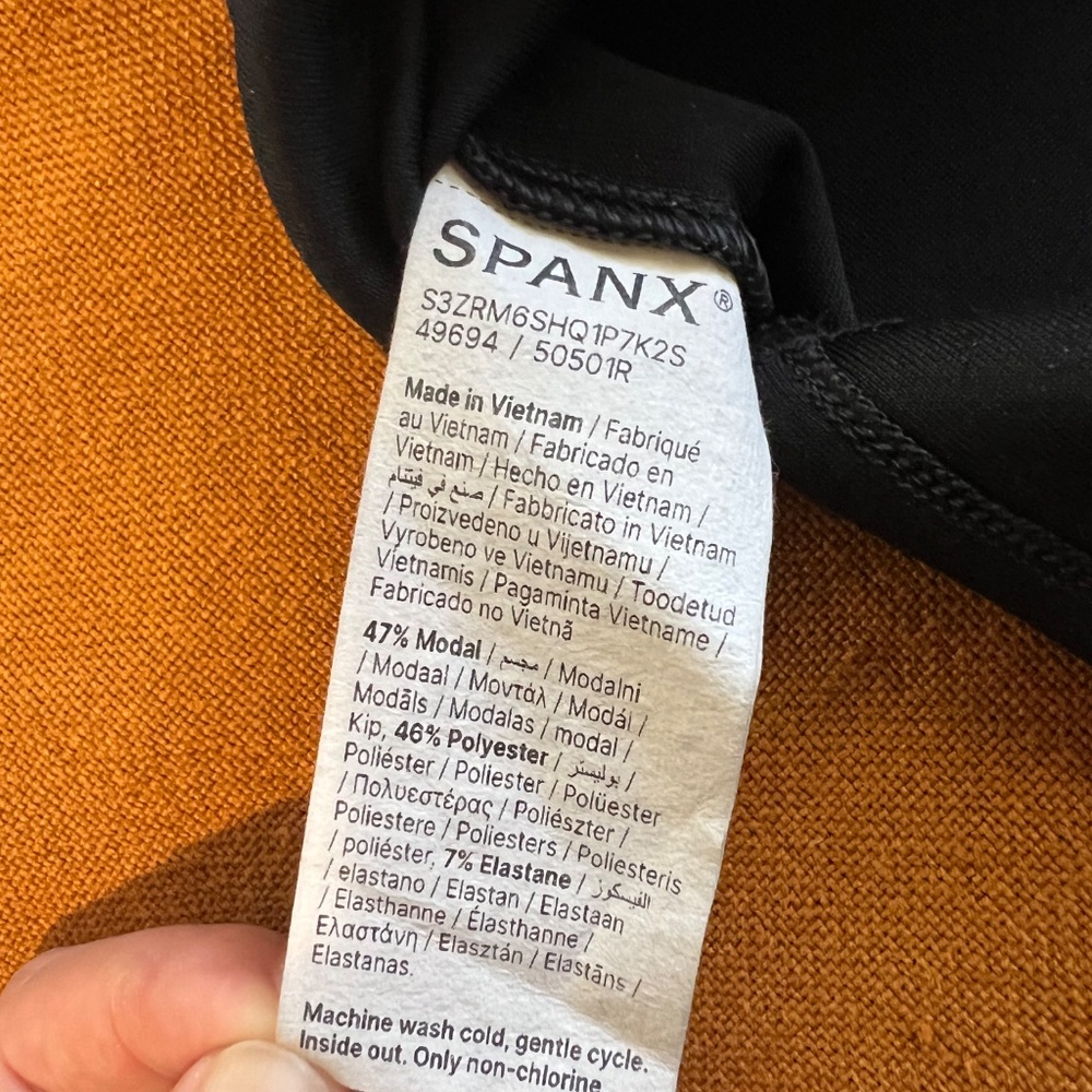 Spanx AirEssentials Turtleneck Tunic in Black size Small Petite - Picture 5 of 7